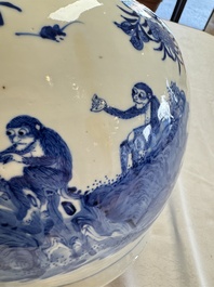 A Chinese blue and white 'Monkeys' vase, Man Tang Fu Ji 滿堂福記 mark, 19th C.