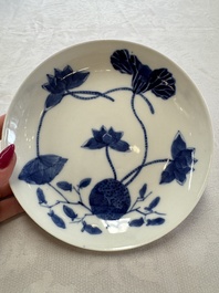 A pair of Chinese blue and white 'Bleu de Hue' plates with lotus design, Phi Khanh An Duong 慶恩堂費 mark, 19th C.