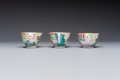 A Chinese Canton famille rose 20-piece tea service with figural design, 19th C.