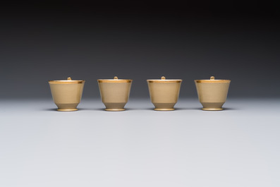 A 24-piece English Spode mocha-ground and gilt coffee and tea service, 19th C.