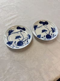 A pair of Chinese blue and white 'Bleu de Hue' plates with lotus design, Phi Khanh An Duong 慶恩堂費 mark, 19th C.