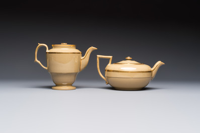 A 24-piece English Spode mocha-ground and gilt coffee and tea service, 19th C.