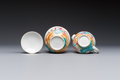 A Chinese Canton famille rose 20-piece tea service with figural design, 19th C.