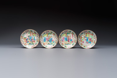 A Chinese Canton famille rose 20-piece tea service with figural design, 19th C.