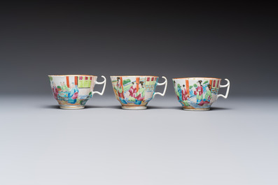 A Chinese Canton famille rose 20-piece tea service with figural design, 19th C.