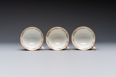 A Chinese Canton famille rose 20-piece tea service with figural design, 19th C.