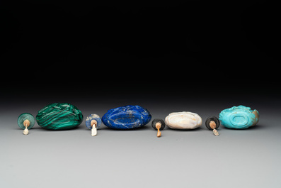 Six various Chinese carved hardstone snuff bottles, 19/20th C.