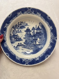 Five Chinese blue and white, Imari-style and famille rose wares, 18th C.