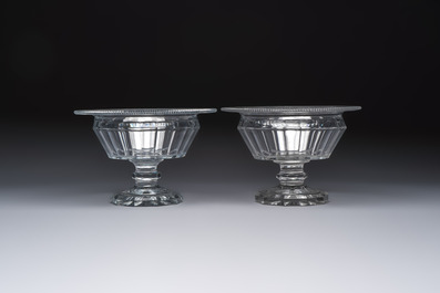 A pair of cut crystal footed bowls, 19th C.