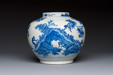 A Chinese blue and white 'Monkeys' vase, Man Tang Fu Ji 滿堂福記 mark, 19th C.