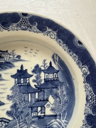 Five Chinese blue and white, Imari-style and famille rose wares, 18th C.