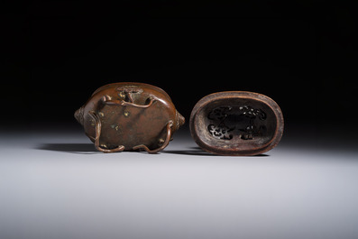 Two Chinese bronze censers, one with a wooden cover,  Ti An 惕庵 mark, 19th C.