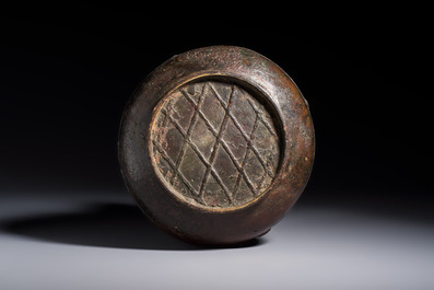A rare Chinese inscribed archaic bronze food vessel, 'Gui 簋', Shang