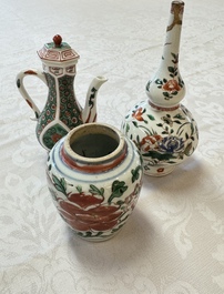 A Chinese famille verte rosewater sprinkler, a wucai jar and a Samson Paris verte-style covered ewer, 17/19th C.