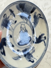 23 Chinese blue and white saucers with figural design, Yongzheng/Kangxi