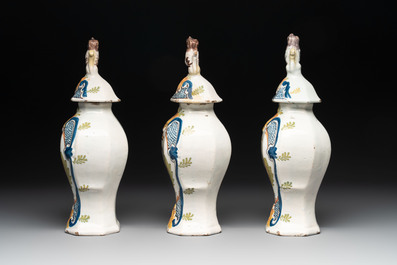 A polychrome Dutch Delft five-piece garniture with the portrait of William I of The Netherlands, early 19th C.