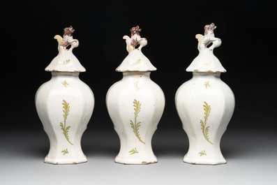 A polychrome Dutch Delft five-piece garniture with the portrait of William I of The Netherlands, early 19th C.