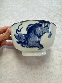 A Chinese blue and white 'Bleu de Hue' bowl with mythical beasts, Nguyen 阮 mark, 19th C.