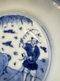 23 Chinese blue and white saucers with figural design, Yongzheng/Kangxi