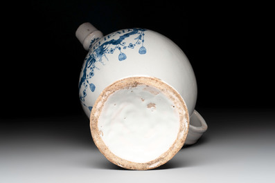 A blue and white Brussels faience drug or syrup jar, inscribed 'S.PAPAV.RHEAD.', ca. 1700