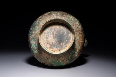 A Chinese bronze 'Garlic Head' wine vessel, 'Hu 壺', Western Han