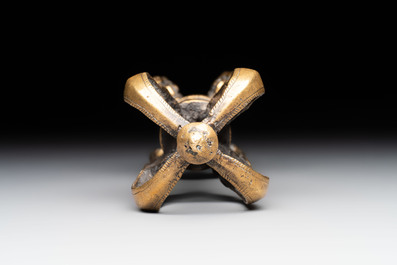 A large Tibetan bronze vajra, 18/19th C.