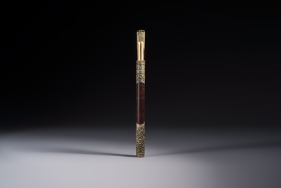 A Chinese travelling set with a pair of chopsticks and a knife, 19th C.