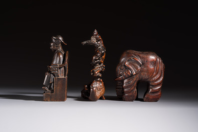 A group of 11 Chinese carved bamboo and wooden works, 19/20th C.