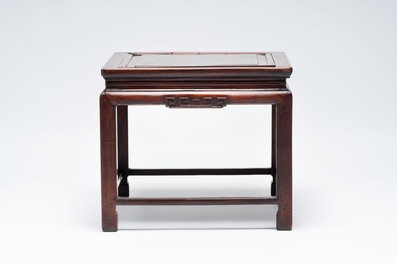 A Chinese hongmu stand and a square low table, 19th C.