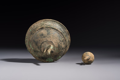 Two Cambodian bronze bells, a vajra bell and a vajra, 11/13th C.