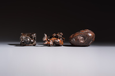 A group of 11 Chinese carved bamboo and wooden works, 19/20th C.