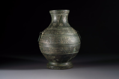An extremely rare Chinese archaic bronze wine vessel, 'Hu 壺', Warring States period