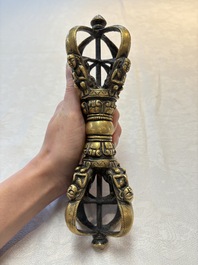 A large Tibetan bronze vajra, 18/19th C.