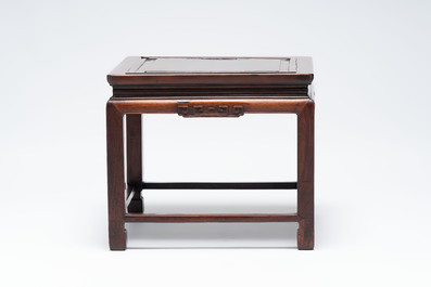 A Chinese hongmu stand and a square low table, 19th C.