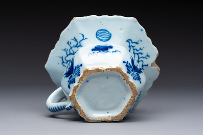A blue and white Dutch Delft cuspidor or spittoon, 18th C.