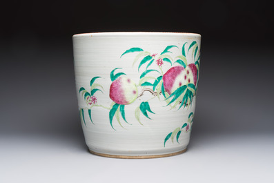 A Chinese famille rose 'Nine Peaches' jardini&egrave;re, 19th C.