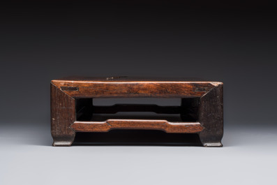 A Chinese rectangular hongmu stand, 19th C.