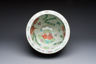 A Chinese famille rose turquoise-ground Dayazhai-style 'Dragons' fish bowl or jardini&egrave;re, 19th C.