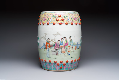 A Chinese famille rose 'Elegant Beauties' garden seat, 20th C.