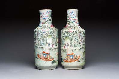 A pair of fine Chinese famille rose 'Ode to the Red Cliff' vases, Hongwu mark, Daoguang