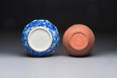 A Japanese blue and white jardini&egrave;re and a Tokoname stoneware jardini&egrave;re, 19/20th C.