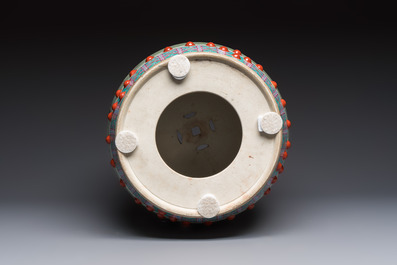 A Chinese famille rose 'Elegant Beauties' garden seat, 20th C.