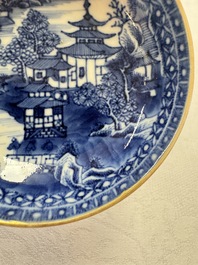 11 Chinese blue and white cups and 10 saucers, Kangxi and jade marks, 18/19th C.