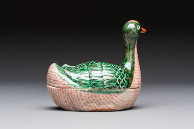 A Chinese export famille rose goose-form tureen and stand, Qianlong