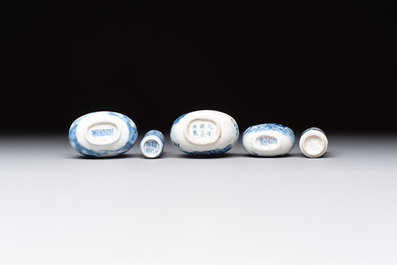 Five various Chinese blue and white snuff bottles, Yongzheng, Qianlong and Tongzhi marks, 19th C.