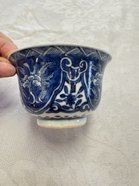 11 Chinese blue and white cups and 10 saucers, Kangxi and jade marks, 18/19th C.