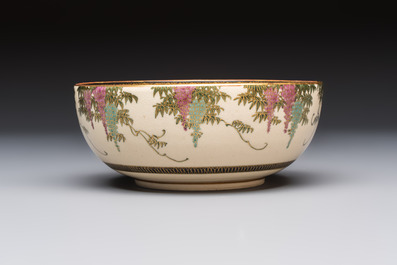A Japanese Satsuma bowl, a pair of vases, a polychrome figure, and a marked Koransha bowl, 19/20th C.