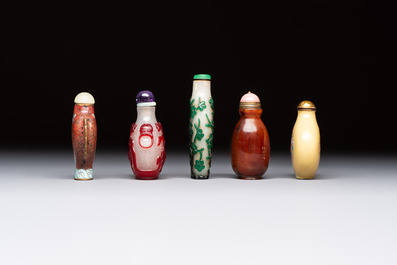 Five various Chinese cloisonn&eacute;, glass, horn and enamel snuff bottles, Qianlong mark, 19/20th C.