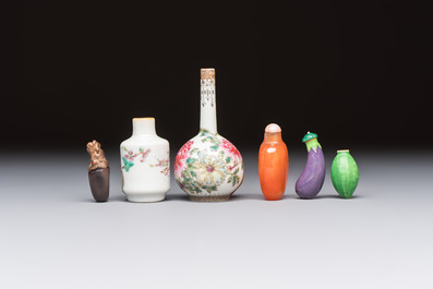 A group of four Chinese porcelain and agate snuff bottles, a miniature vase and a carved seed, Yongzheng and Qianlong marks, 19/20th C.