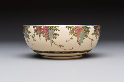 A Japanese Satsuma bowl, a pair of vases, a polychrome figure, and a marked Koransha bowl, 19/20th C.